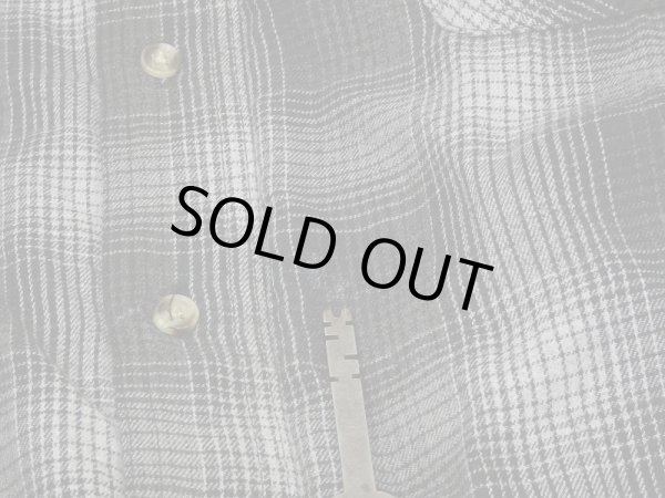 画像6: 90's DAVID TAYLOR OMBRE SHADOW CHECK COTTON SHIRT with THERMAL (6)