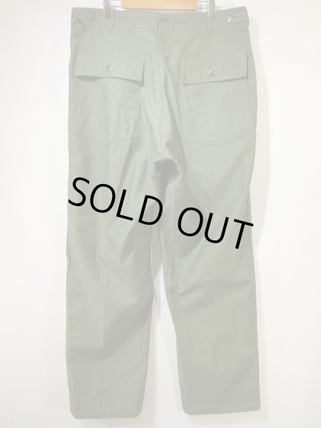 画像2: 60's US ARMY OG-107 COTTON SATEEN UTILITY TROUSERS BAKER PANTS 1st LATE TYPE DEAD STOCK (2)
