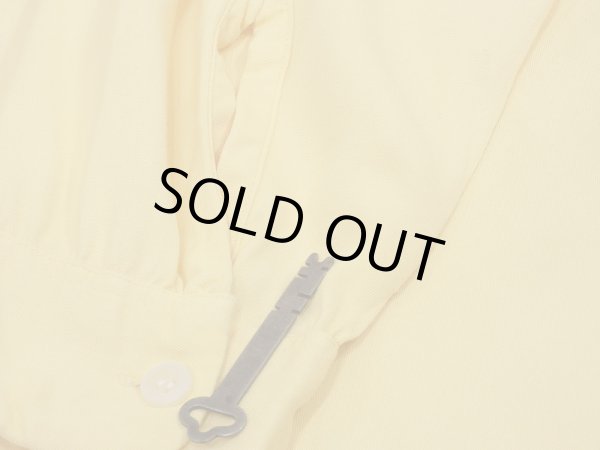 画像9: 50s PENNEYS TOWNCRAFT YELLOW PLAIN SOLID RAYON SHIRT (9)
