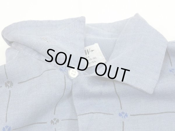 画像4: 50〜60'sARROW FRONT PLAID CREST PRINT RAYON LOOP COLLAR SHIRT (4)