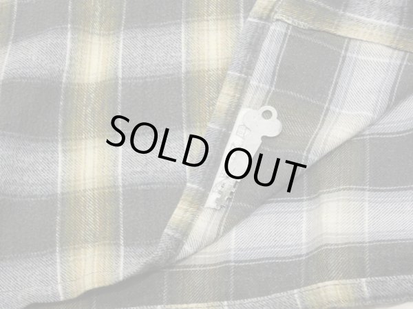画像7: 60s 70s UNKNOWN EURO VINTAGE GRADATION CHECK PLAID COTTON FLANNEL BOX SHIRT (7)