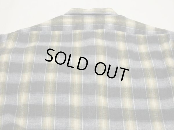 画像9: 60s 70s UNKNOWN EURO VINTAGE GRADATION CHECK PLAID COTTON FLANNEL BOX SHIRT (9)