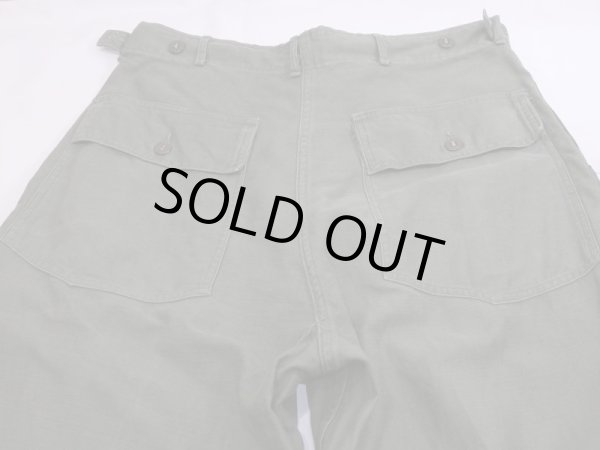 画像9: 50's US ARMY OG-107 COTTON SATEEN UTILITY BAKER PANTS 2~3 WASHED (9)