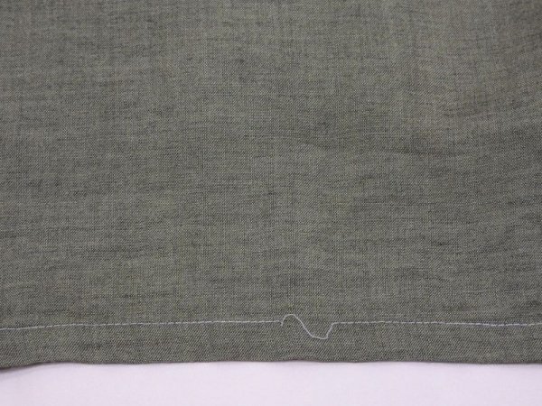 画像16: 60s Bellamy ONE POINT EMBROIDERY RAYON OPEN COLLAR SHIRT (16)