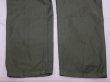 画像8: 50s US ARMY OG-107 COTTON SATEEN UTILITY BAKER PANTS LARGE 1~2 WASHED  (8)