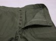 画像5: 50s US ARMY OG-107 COTTON SATEEN UTILITY BAKER PANTS LARGE 1~2 WASHED  (5)