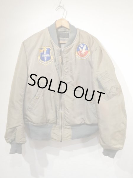 画像1: 50s US AIR FORCE USAF MA-1 FLIGHT JACKET with SQUADRON PATCH GOOD FADE (1)