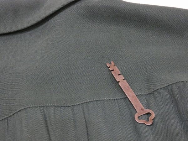 画像11: 40s 50s ARROW BLANK PLAIN GREEN RAYON GABARDINE SQUARE SHIRT with HAND STITCH (11)