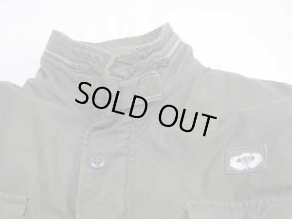 画像3: 60s US ARMY M-65 COTTON SATEEN OG-107 FIELD JACKET 1ST TYPE with AIRBORNE PATCH (3)