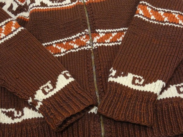 画像6: 60s UNKNOWN TRIBAL NATIVE BORDER PATTERN COWICHAN SWEATER (6)
