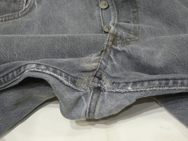 画像7: 80s Levi's 501- 0658 YARN DYED BLACK DENIM PANTS W36L32 MADE IN USA (7)