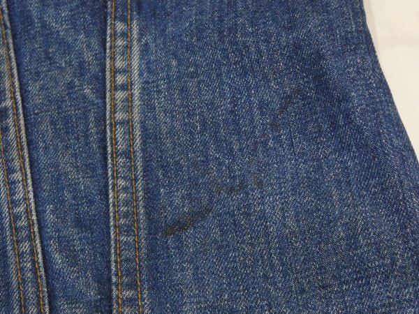 画像8: 70s Levi's 70505-0217 BLANK TAB DENIM JACKET GJ with BEEHIVES (8)