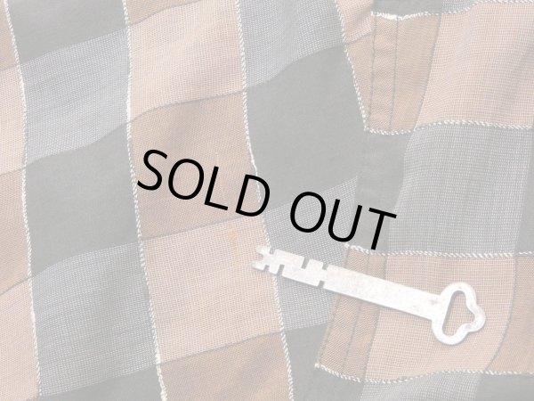 画像11: 50s Lanier by Oxford BLOCK CHECK AND WOVEN BORDER LOOP COLLAR BOX SHIRT (11)