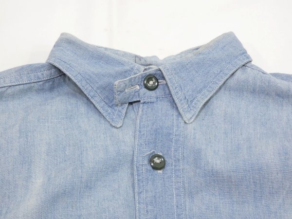 画像4: 30s THE BRAVE MAN CHAMBRAY SHIRT with CHIN STRAP (4)