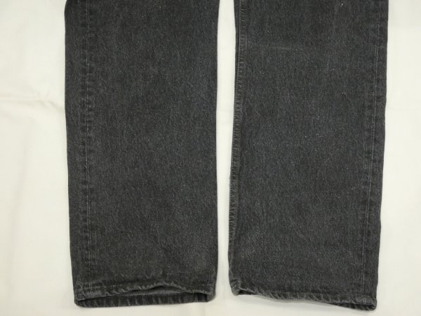 画像8: 80s Levi's 501- 0658 YARN DYED BLACK DENIM PANTS W36L30 MADE IN USA (8)