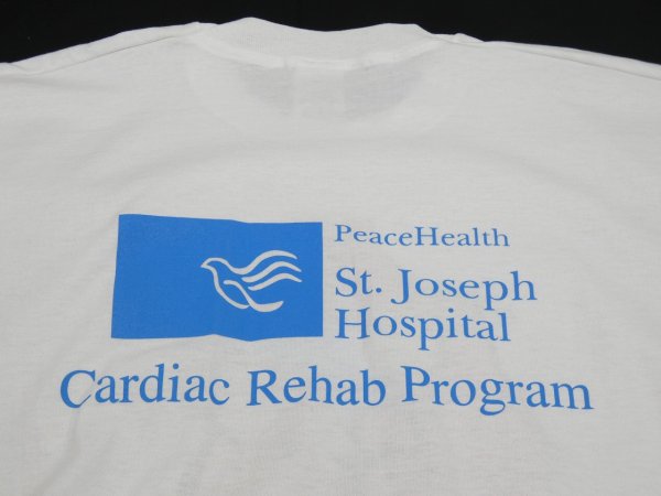 画像7: 90s FRUIT OF THE LOOM PeaceHealth CARDIAC PRINT T-SHIRT DEAD STOCK (7)