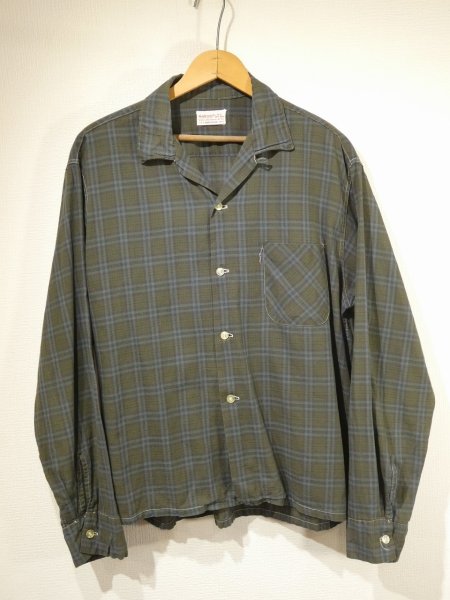 画像1: 60s DAN RIVER COTTON PLAID LOOP COLLAR SHIRT (1)