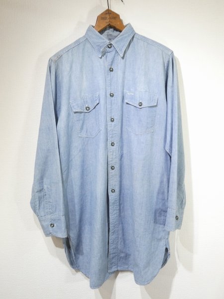 画像1: 30s THE BRAVE MAN CHAMBRAY SHIRT with CHIN STRAP (1)