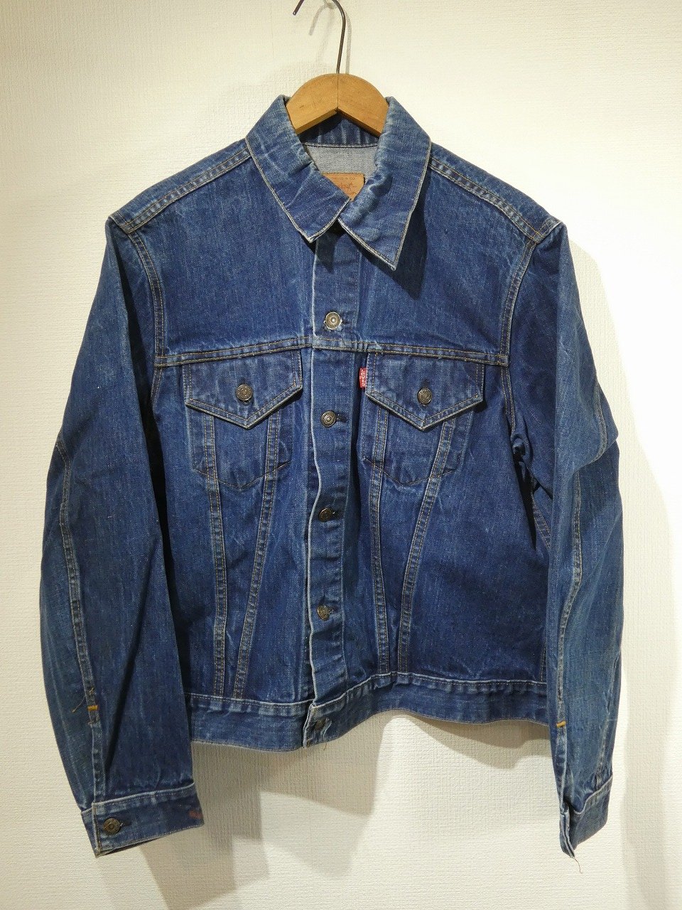 70s Levi's 70505-0217 DENIM JACKET GJ SIZE 46 - RICUR